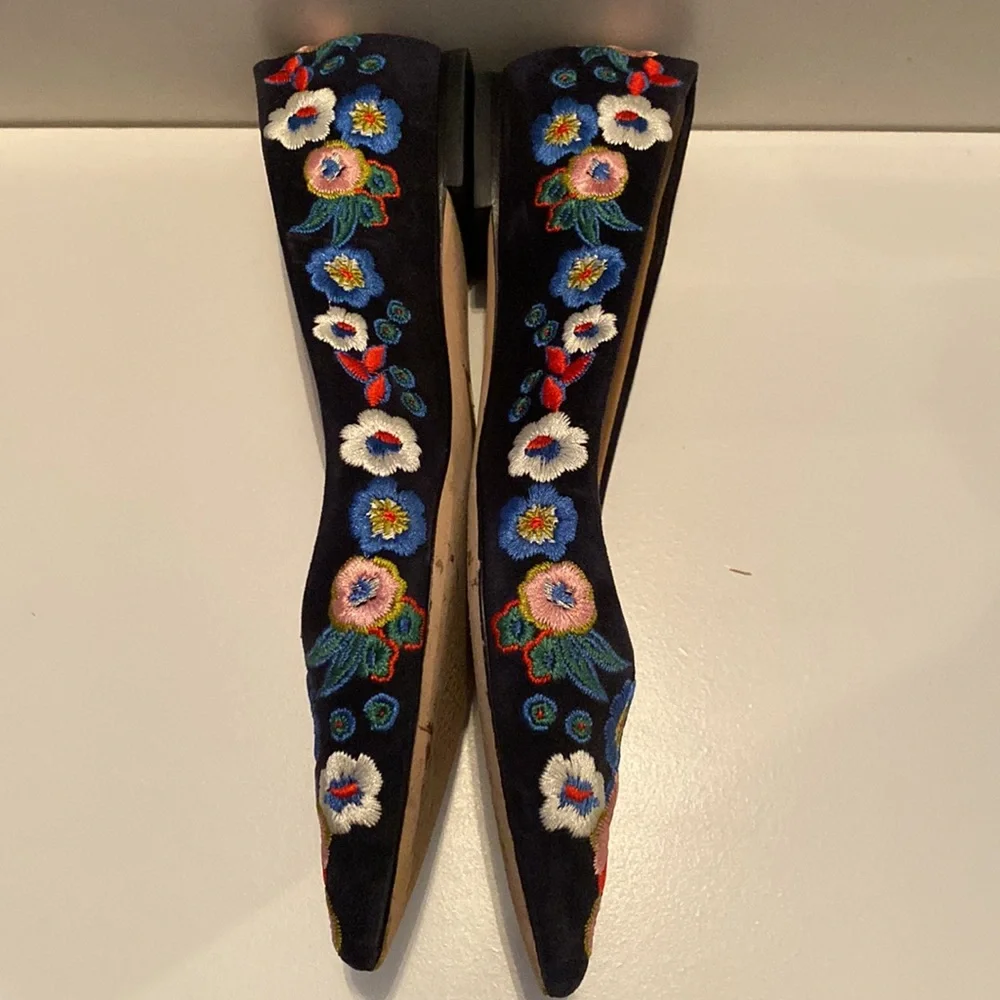 Tory Burch Black Pointed Toe Floral Embroidered Flats - Picture 2 of 6